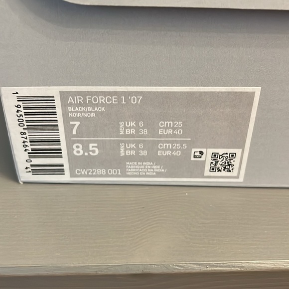 Air Force 1  “07” men’s 7 black - Picture 7 of 8
